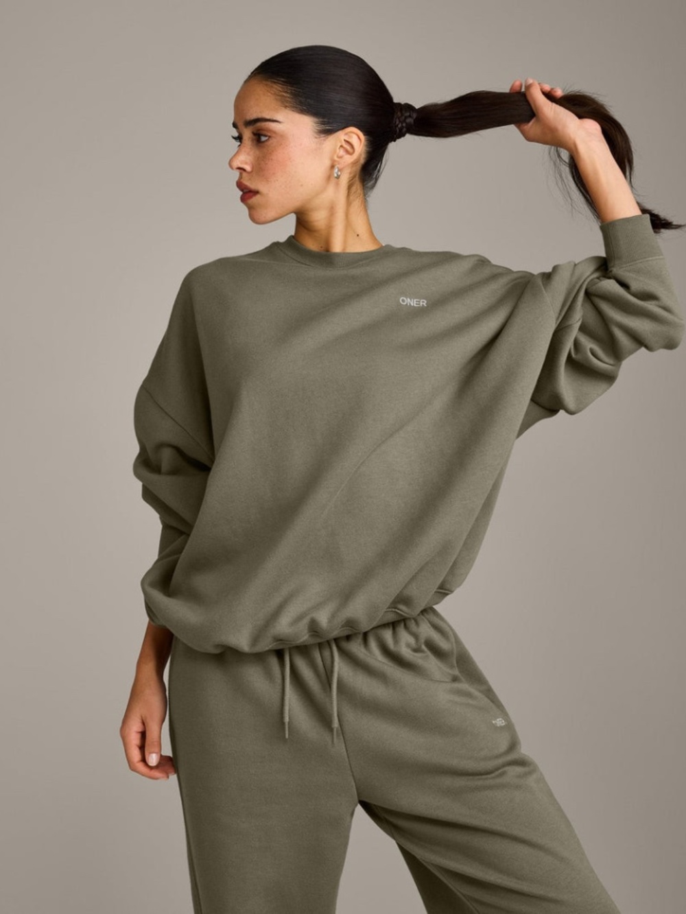 FOUNDATIONS ALL SEASON CREW NECK SWEATSHIRT